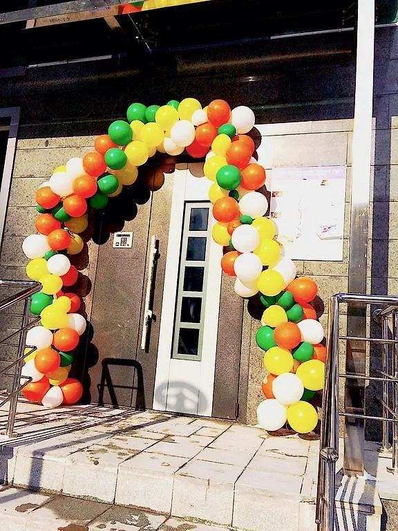 Vremena Goda Apartment In Astana 0*, 阿斯坦纳